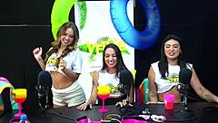 Hot amateurs show how to fuck in california summer