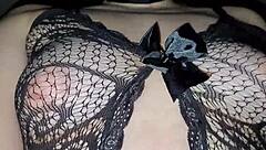 ride dick while shaking my natural tits and showing nipples ☕