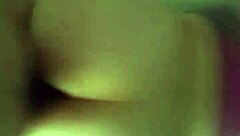 Latina de quatro com bunda grande em doggystyle