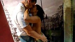 Stealing the scene with intriguing contrasts