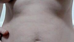 elisha showin’ off her big boobs, dang