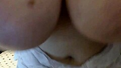 I am the big boobs girl suckin cock on cam