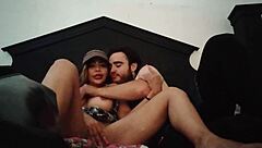 Wow, Check Out That Rubia Tetona!