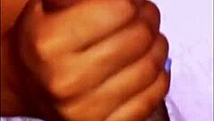 la madrastra de mi amiga tiene tetas enormes que no puedo ignorar cada vez que estudio allí 😍