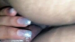 Hey, bu ateşli kızıl saçlı o devasa siyah sikte vahşi enerjiyle zıplıyor! 🔥😉