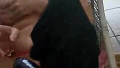 Velvet Rain, that horny milf, masturbates and squirts multiple orgasms in this amateur scene.