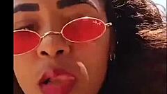 Latina teen exposes her marquinha