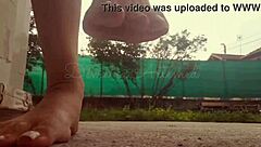 bare feet fetish display