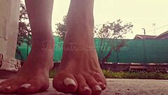 bare feet fetish display