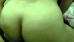 Может ли эта шаловливая девчонка с маленькими сиськами спровоцировать тебя на дикое желание?