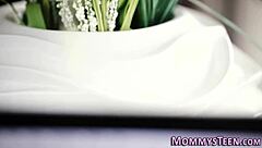 성숙한 밀프가 애인에게 보지 핥아먹히는 격렬한 오럴 세션