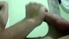 Watch This Gay Guy Get A Tasty Cumshot?