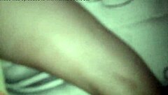 يا، مرتي بتجرب لعبة جديدة للمرح، عاوز تشوف شلون؟