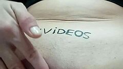 Miren Lo Que Encontré: Shaved Pussy Horny Hairless Babe Exposed