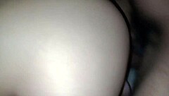 De vacaciones con la compañera de trabajo, sintiendo emociones intensas.