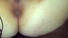 Pas de bite pour moi tant que ma chatte ne dégouline pas d'excitation.