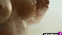 スタニングブロンドオードリー・アリーン・アレンが完璧ボブでヌードポーズ