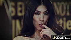 i watch valentina bianco spread her shaved pussy and suck cockk