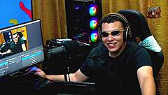 Isa Traveler Telanjang di Studio dan Minta Ruan Pegang Bokongnya, Wah Asyik - Podcast Popum di Gubuk