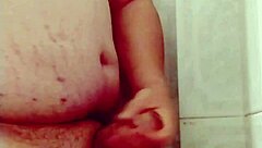 la vecina caliente makes me masturbate, she's so hot 😍