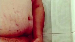 la vecina caliente makes me masturbate, she's so hot 😍