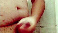 la vecina caliente makes me masturbate, she's so hot 😍