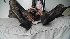 watch me masturbate in these pantyhose?