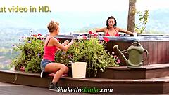 Super Hot Amateurs Licking Pussies In Girl On Girl Fun