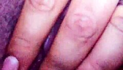 I'm moanin while masturabting as a amateur prostiute