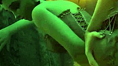 Sombra翘臀后入激烈狂干