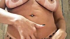 ألعب بمصاصة كرات في الكس