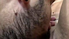 pauzudo fodendo o cu da ninfetinha magrinha