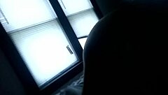 Nonton Mel hisap kontol hitam gue?