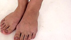 The girls from Japan show their sexy feet