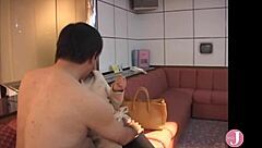 Pretty asian babe rides in doggystyle at hotel