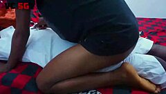 Min tjej kunde inte låta mig vila, alltid tiggande om hård avsugning. Vilken vild natt!