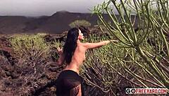 عرض مؤخرة كاتي في الهواء الطلق بيغري الجميع