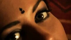 Look at this pretty brunette Indian milf, she's so sexy doing her solo show