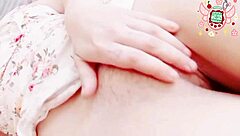 Perfect Shaved Pussy Pawg Masturbates Longing For Cock