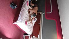 A nagybácsim megnyal, míg nedves leszek