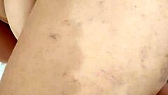 Masturbating to my new girlfriend's hot body 😏