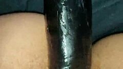 Esposa Brincando Wildly with Huge Dildo at Home