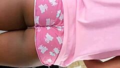 O marido dela foi pro bar e aproveitei pra chavecar a visinha, anal with latina in lingerie