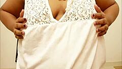 Madhypradesh Girl Flashes Her Big Sexy Boobs.