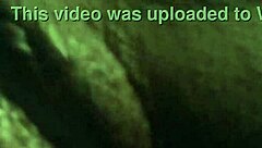 Me encanta masturbar mi coño rapado con juguetes.