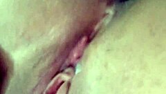 妓女秀湿屄滴精液