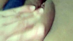 妓女秀湿屄滴精液