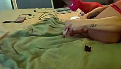 live introducing toy deep 😏