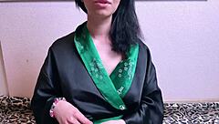 Eva deva shows how to act like a girl with big tits and stockings