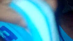 tirando a cueca e mostrando o pau enquanto me masturbo